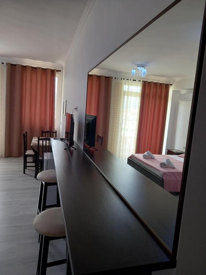 Vladimir Estate Hotel Gjirokastra Kültér fotó