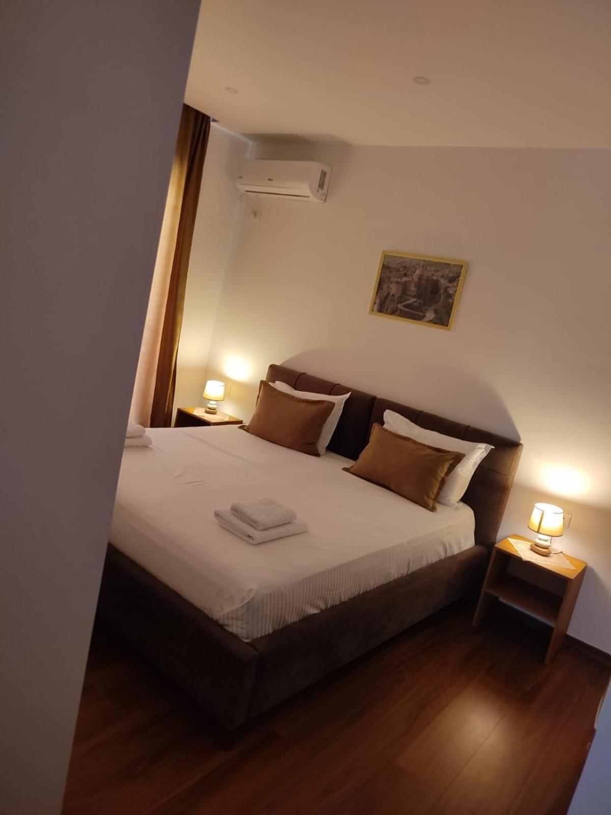 Vladimir Estate Hotel Gjirokastra Kültér fotó